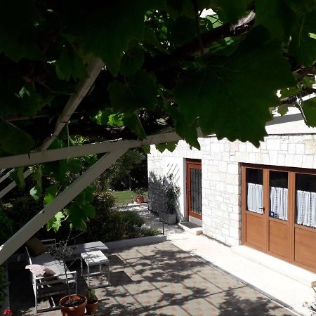 Apartments Ana And Vesna Pula Exterior photo