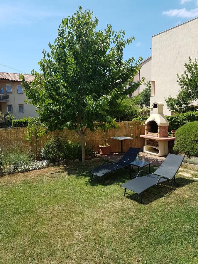Apartments Ana And Vesna Pula Exterior photo