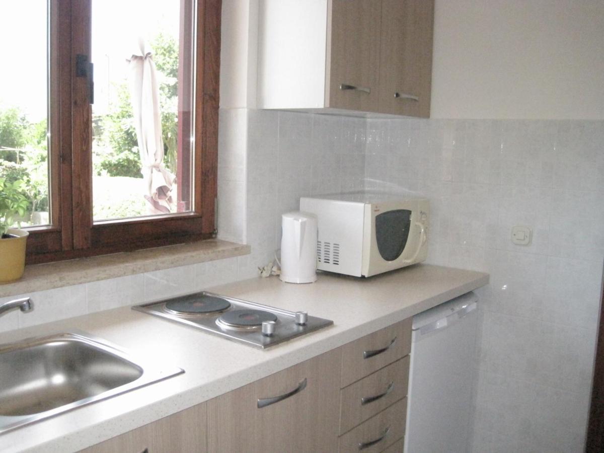 Apartments Ana And Vesna Pula Exterior photo