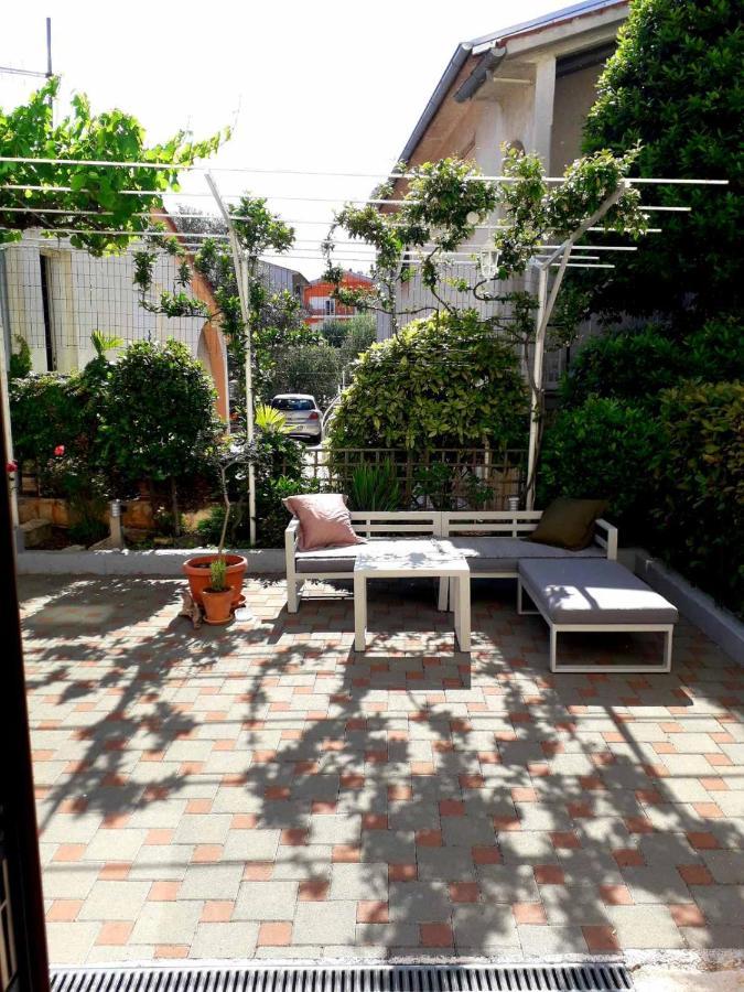 Apartments Ana And Vesna Pula Exterior photo